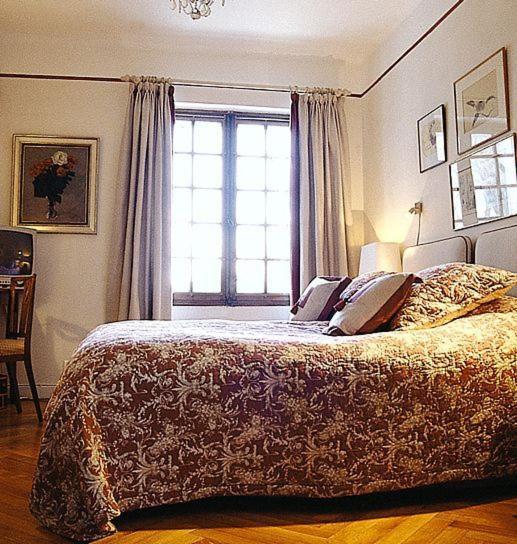Hotel Domaine Du Moulin Saint-Laurent-des-Arbres Zimmer foto