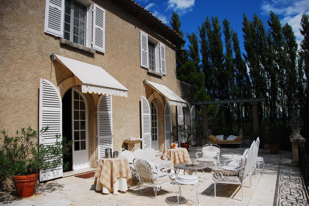 Hotel Domaine Du Moulin Saint-Laurent-des-Arbres Exterior foto